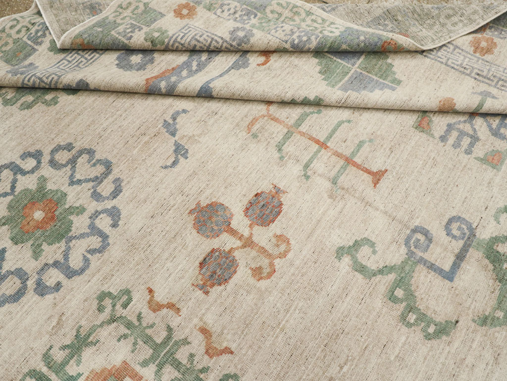 Modern East Turkestan Khotan Room Size Carpet, No.31761 - Galerie Shabab