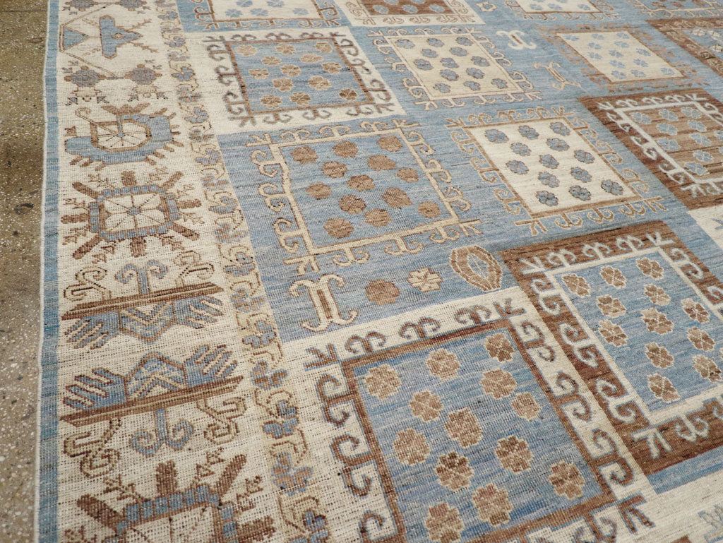 Modern East Turkestan Khotan Room Size Carpet, No.31765 - Galerie Shabab