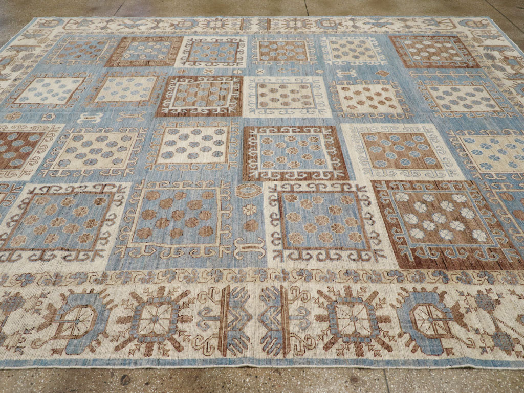 Modern East Turkestan Khotan Room Size Carpet, No.31765 - Galerie Shabab