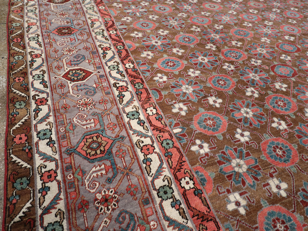Antique Persian Heriz Large Carpet, No.31774 - Galerie Shabab