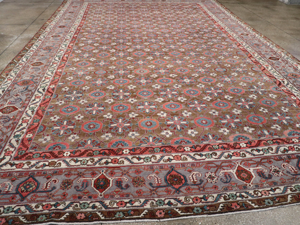 Antique Persian Heriz Large Carpet, No.31774 - Galerie Shabab