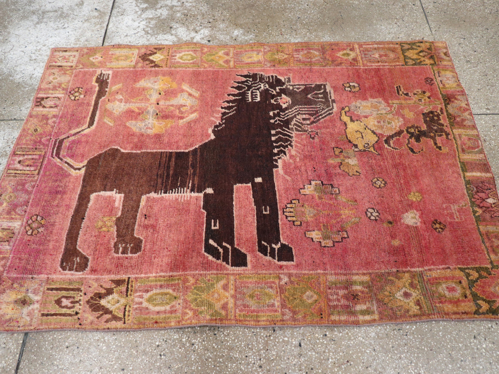 Vintage Persian Pictorial Shiraz Throw Rug, No.31777 - Galerie Shabab