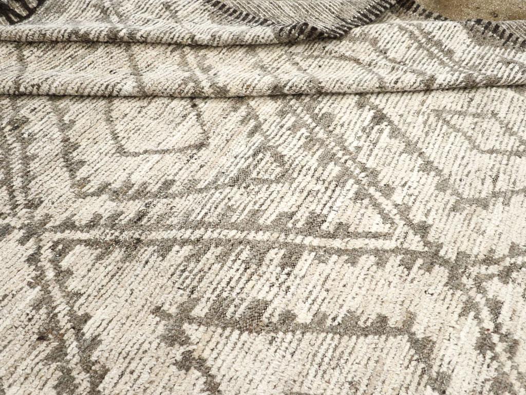 Contemporary Moroccan Inspired Turkish Large Room Size Carpet, No.31786 - Galerie Shabab