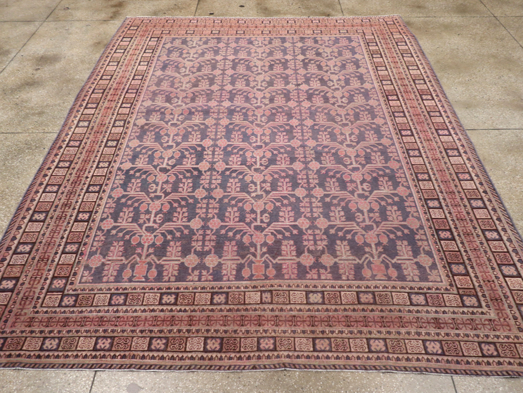 Antique East Turkestan Khotan Room Size Carpet, No.31787 - Galerie Shabab