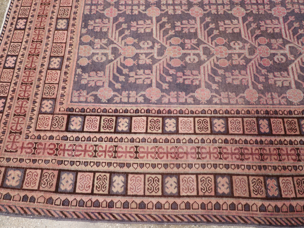 Antique East Turkestan Khotan Room Size Carpet, No.31787 - Galerie Shabab
