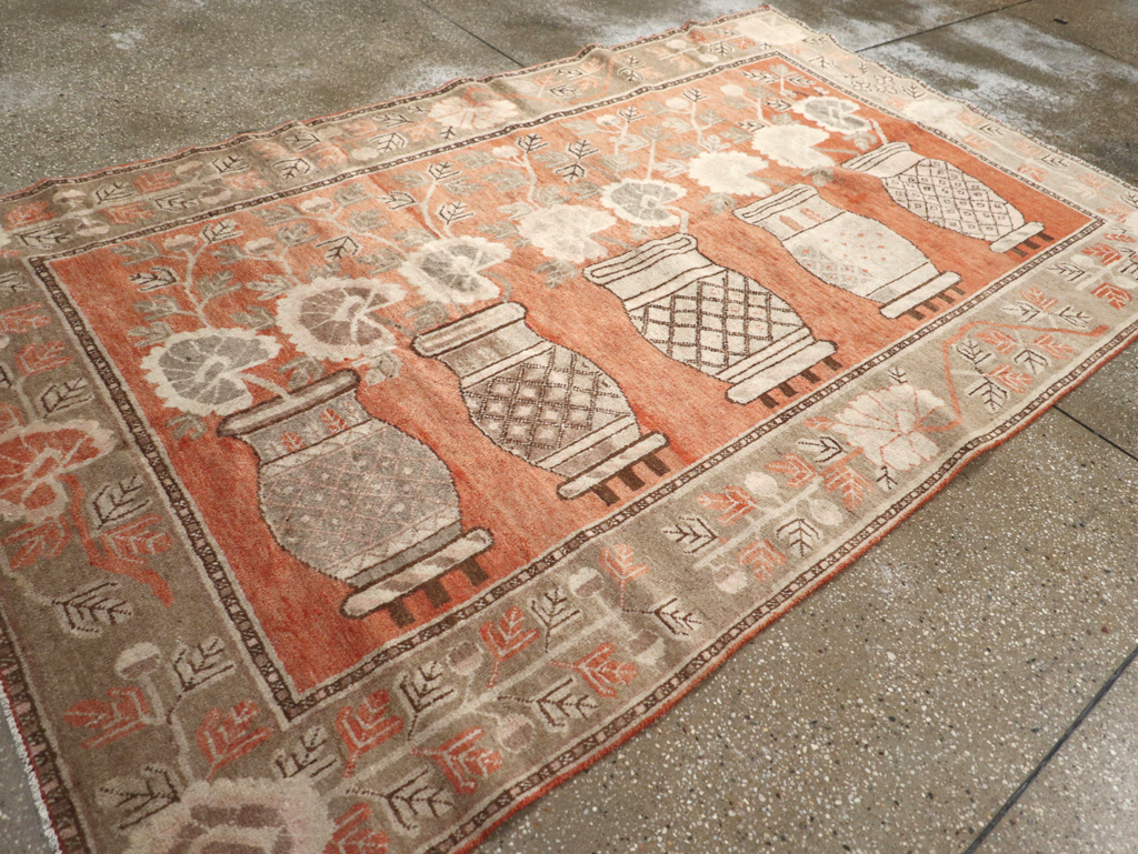 Antique East Turkestan Pictorial Vase Khotan Accent Rug, No.31791 - Galerie Shabab