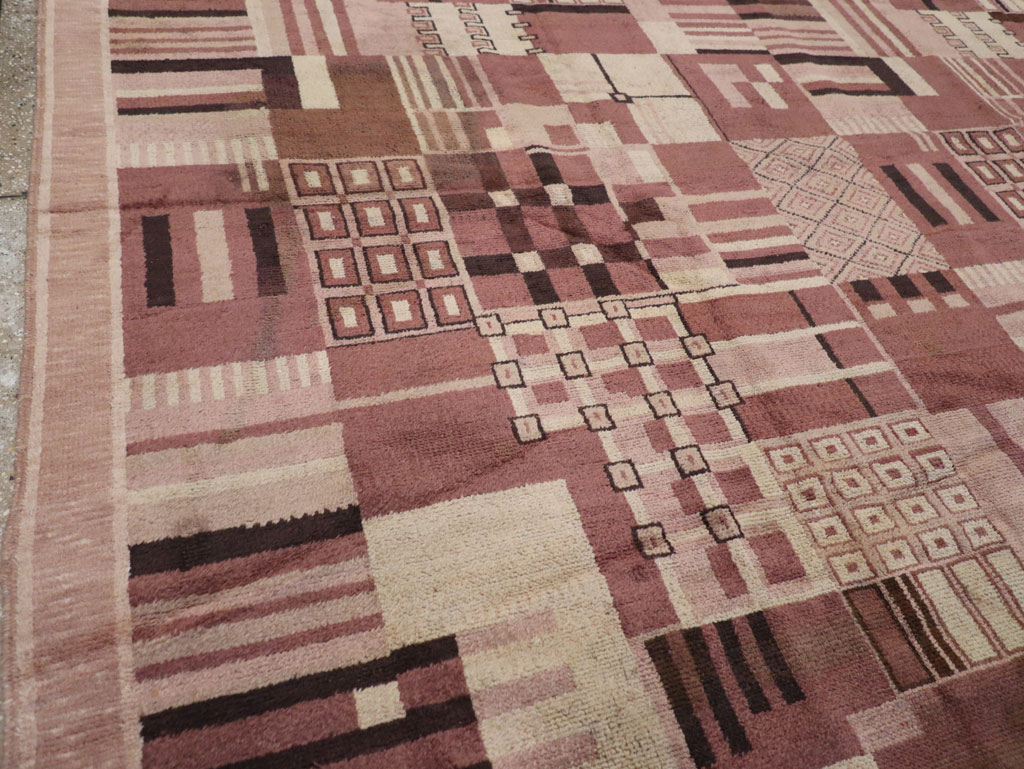 Vintage Indian Art Deco Style Room Size Carpet, No.31792 - Galerie Shabab