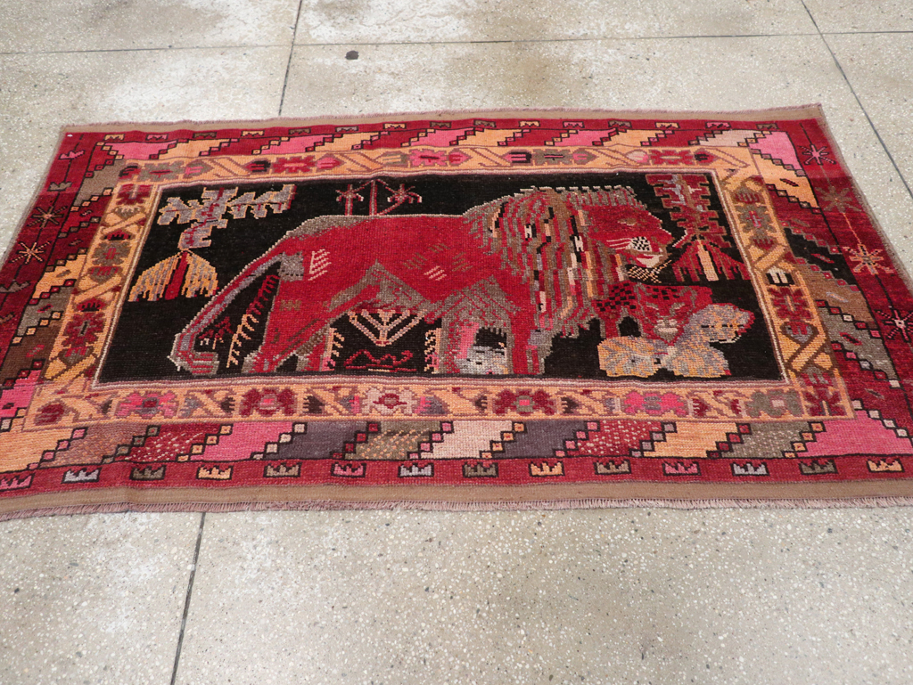 Vintage Turkish Pictorial Throw Rug, No.31802 - Galerie Shabab