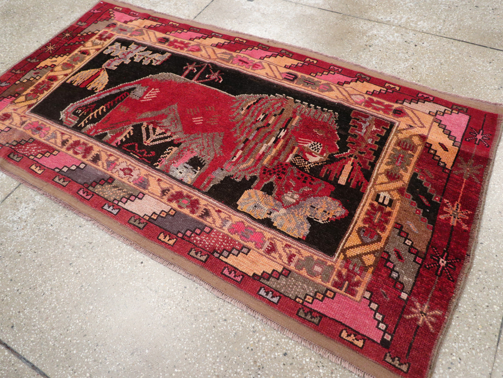 Vintage Turkish Pictorial Throw Rug, No.31802 - Galerie Shabab