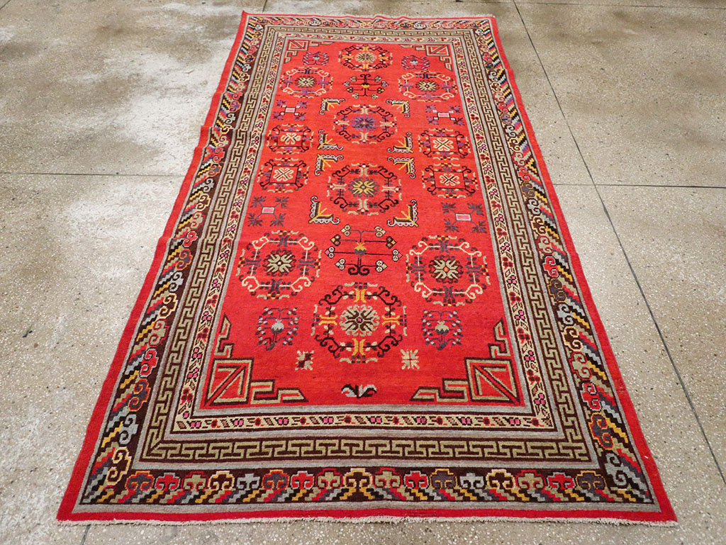 Antique East Turkestan Khotan Gallery Rug, No.31819 - Galerie Shabab