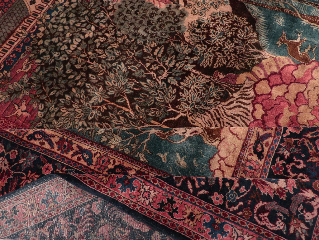 Antique Indian Pictorial Room Size Carpet, No.31820 - Galerie Shabab