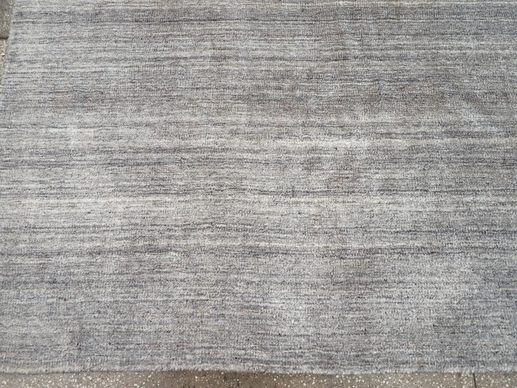 Modern Turkish Small Room Size Carpet, No.31824 - Galerie Shabab