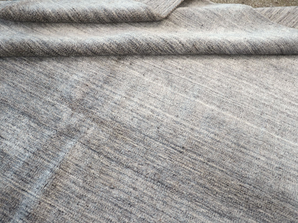 Modern Turkish Small Room Size Carpet, No.31824 - Galerie Shabab