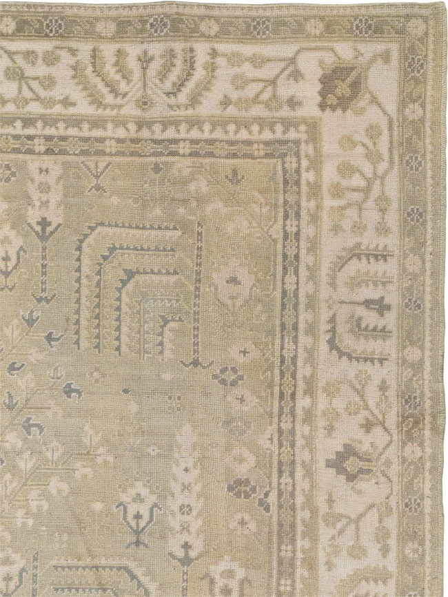 Antique Turkish Oushak Room Size Carpet, No.31826 - Galerie Shabab