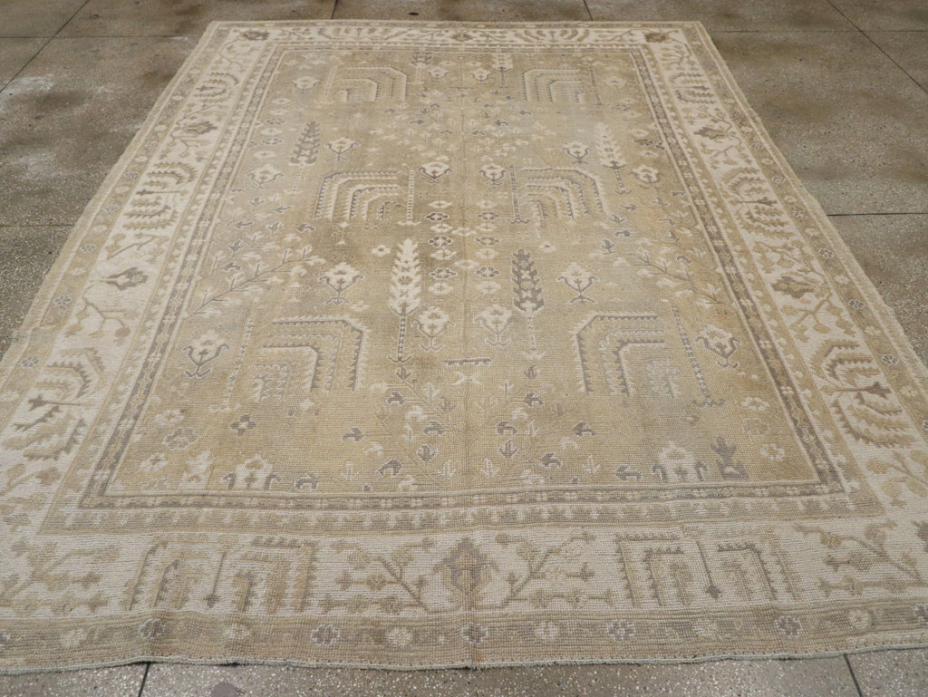 Antique Turkish Oushak Room Size Carpet, No.31826 - Galerie Shabab