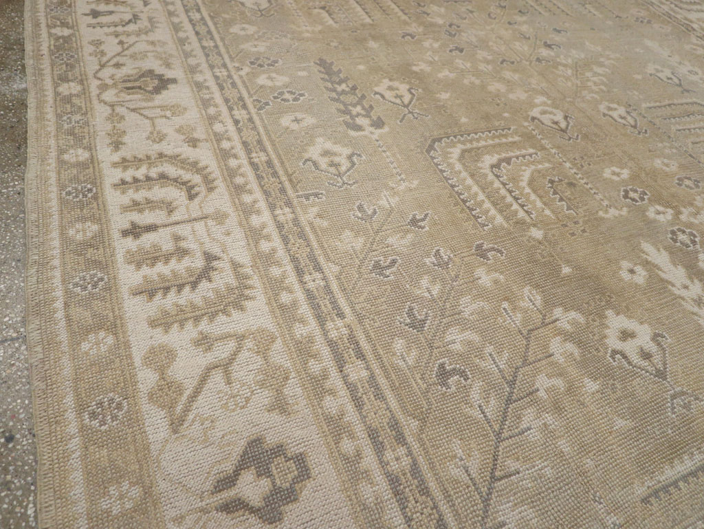Antique Turkish Oushak Room Size Carpet, No.31826 - Galerie Shabab