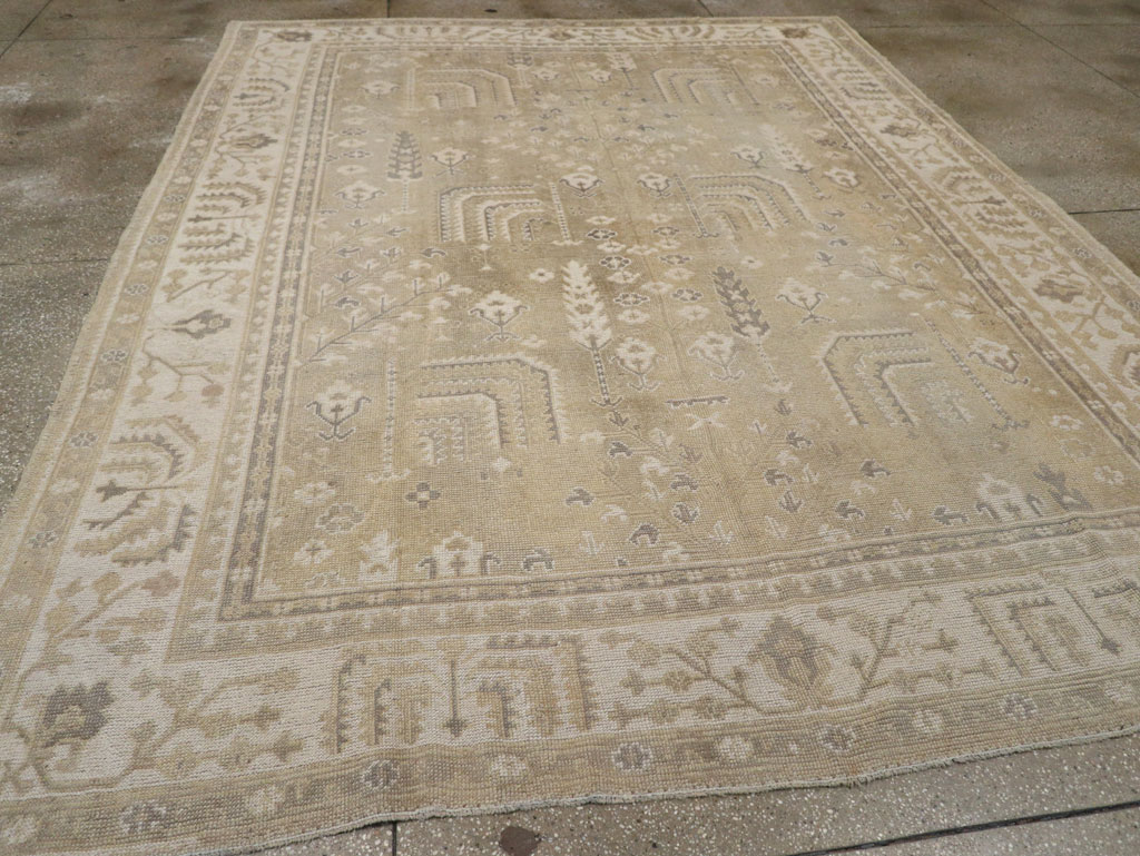 Antique Turkish Oushak Room Size Carpet, No.31826 - Galerie Shabab