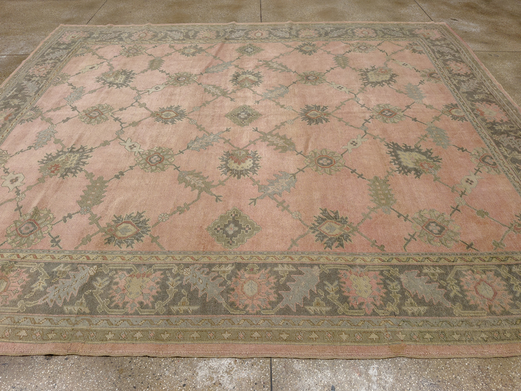 Antique Turkish Oushak Room Size Carpet, No.31829 - Galerie Shabab