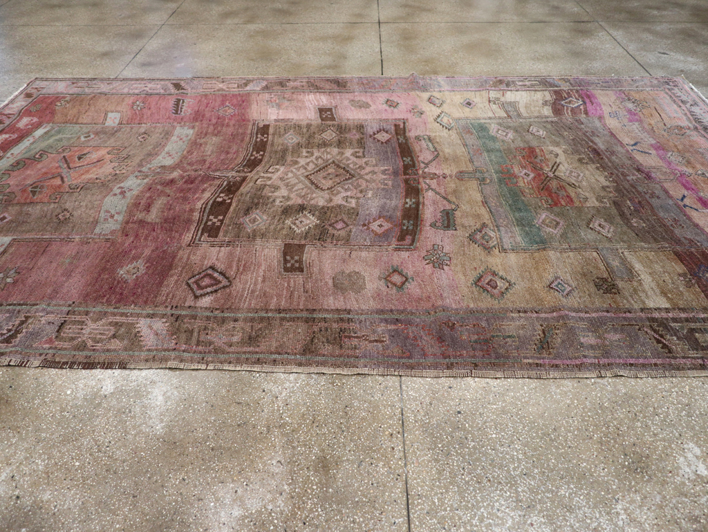 Vintage Turkish Anatolian Tribal Gallery Carpet, No.31830 - Galerie Shabab