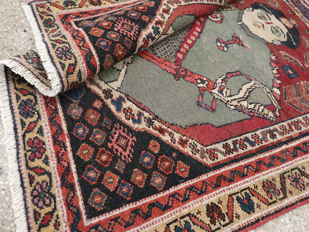 Antique Persian Pictorial Malayer Rug, No.31833 - Galerie Shabab