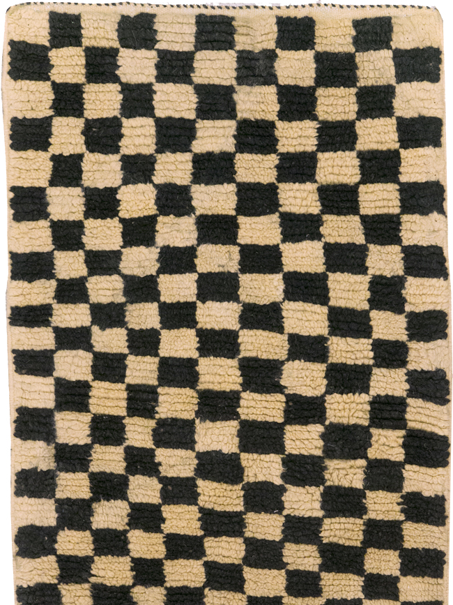 Modern Moroccan Small Runner, No.31846 - Galerie Shabab