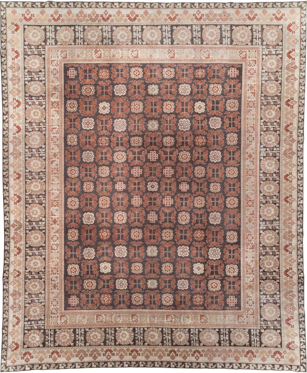 Modern East Turkestan Khotan Room Size Carpet, No.31848 - Galerie Shabab