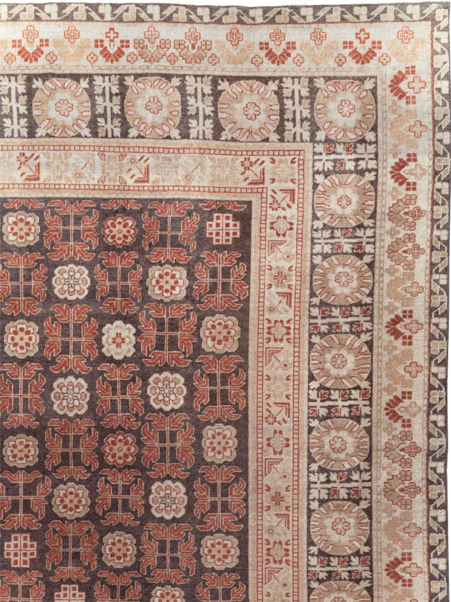 Modern East Turkestan Khotan Room Size Carpet, No.31848 - Galerie Shabab