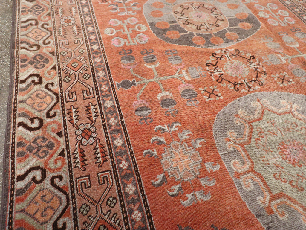 Antique East Turkestan Khotan Gallery Carpet, No.31852 - Galerie Shabab