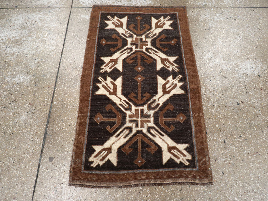 Vintage Turkish Anatolian Throw Rug, No.31855 - Galerie Shabab
