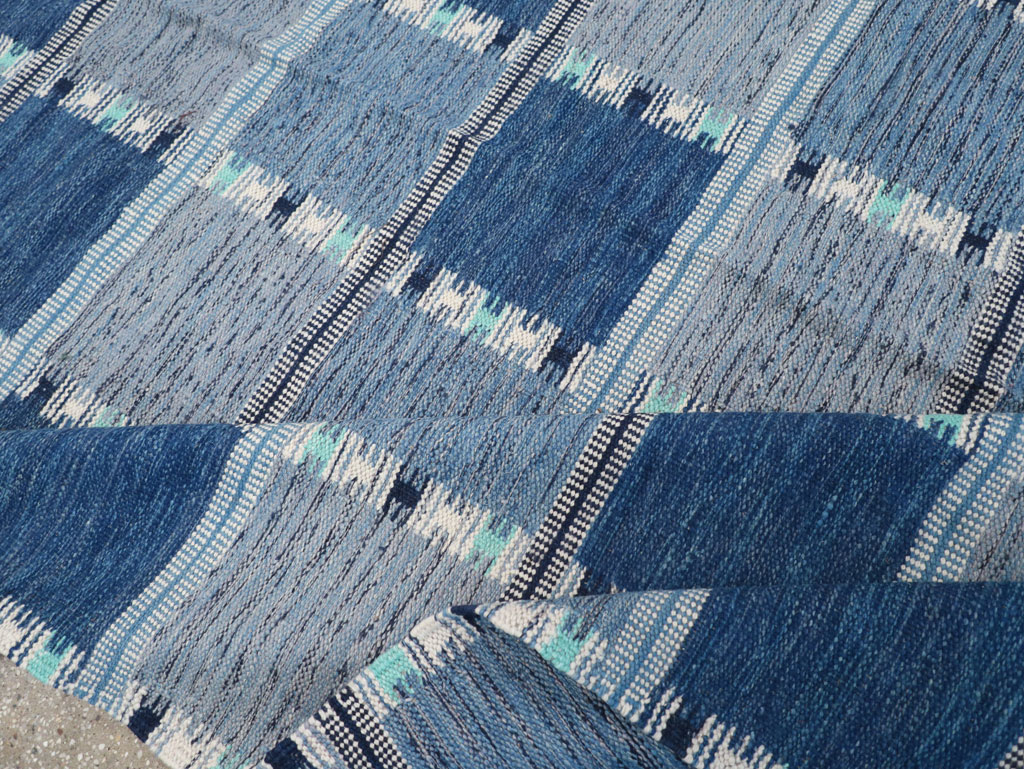 Swedish Inspired Modern Turkish Flatweave Room Size Carpet, No.31856 - Galerie Shabab