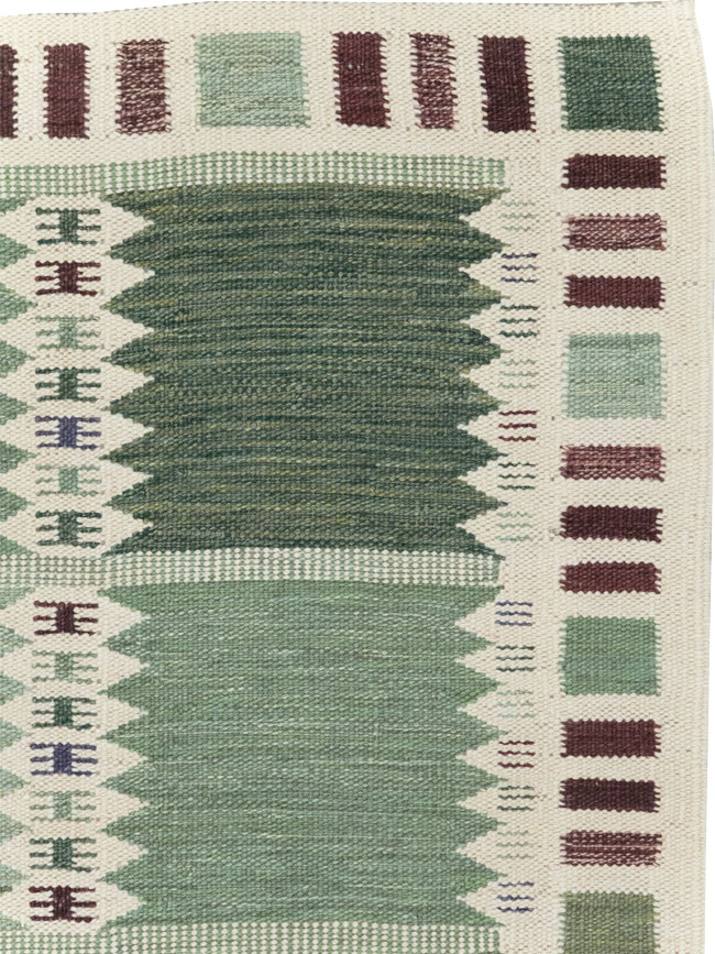 Swedish Inspired Modern Turkish Flatweave Accent Rug, No.31857 - Galerie Shabab