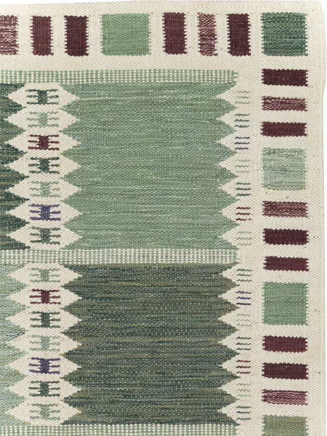 Swedish Inspired Modern Turkish Flatweave Accent Rug, No.31857 - Galerie Shabab