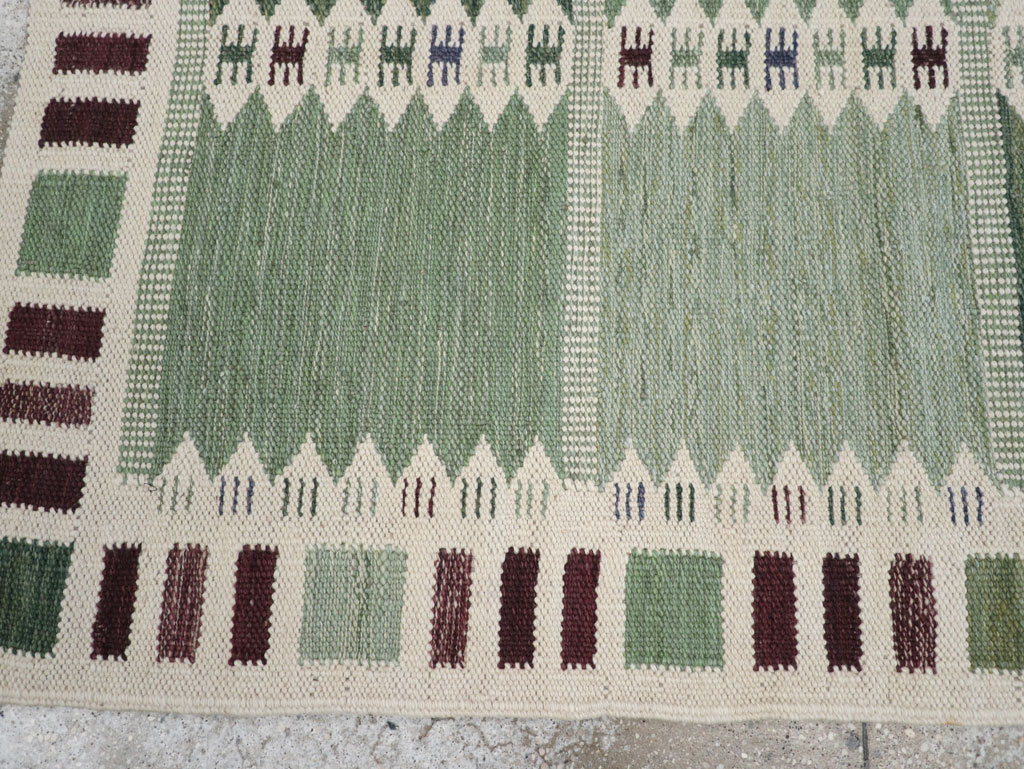 Swedish Inspired Modern Turkish Flatweave Accent Rug, No.31857 - Galerie Shabab