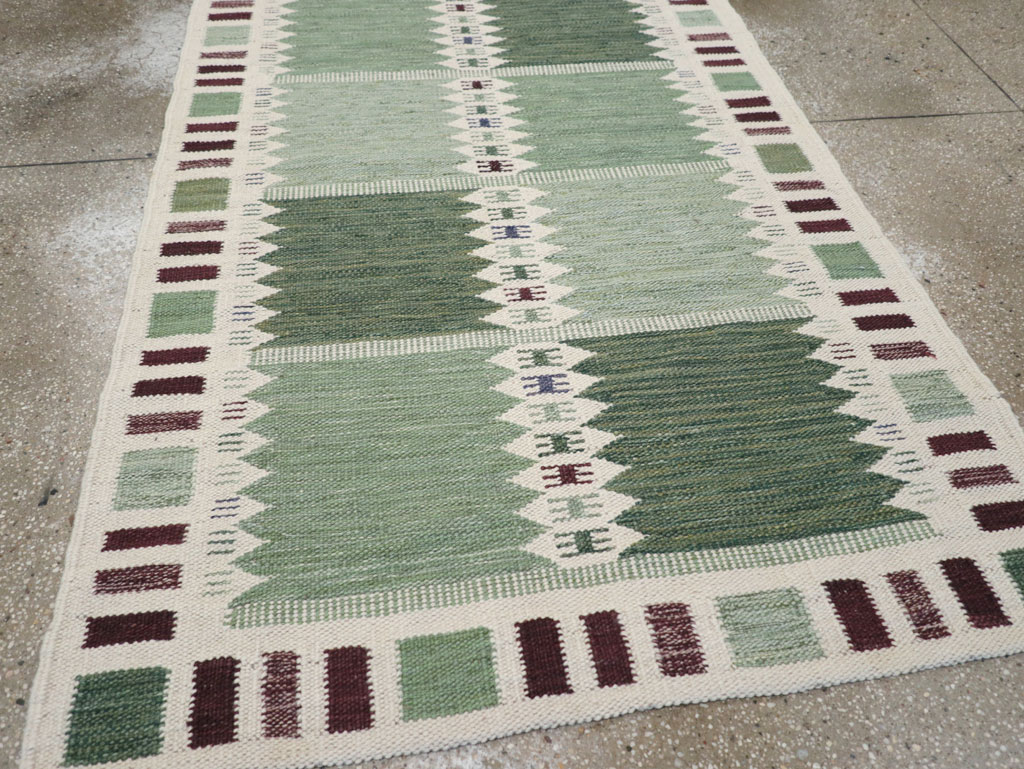 Swedish Inspired Modern Turkish Flatweave Accent Rug, No.31857 - Galerie Shabab