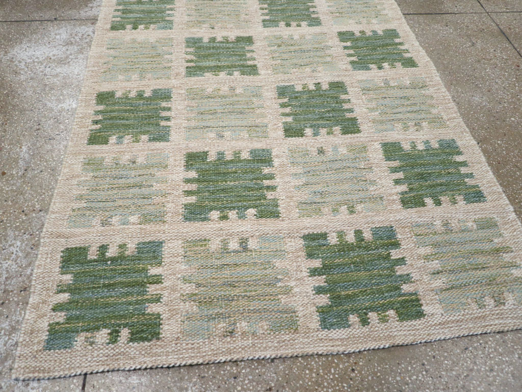 Swedish Inspired Modern Turkish Flatweave Accent Rug, No.31858 - Galerie Shabab