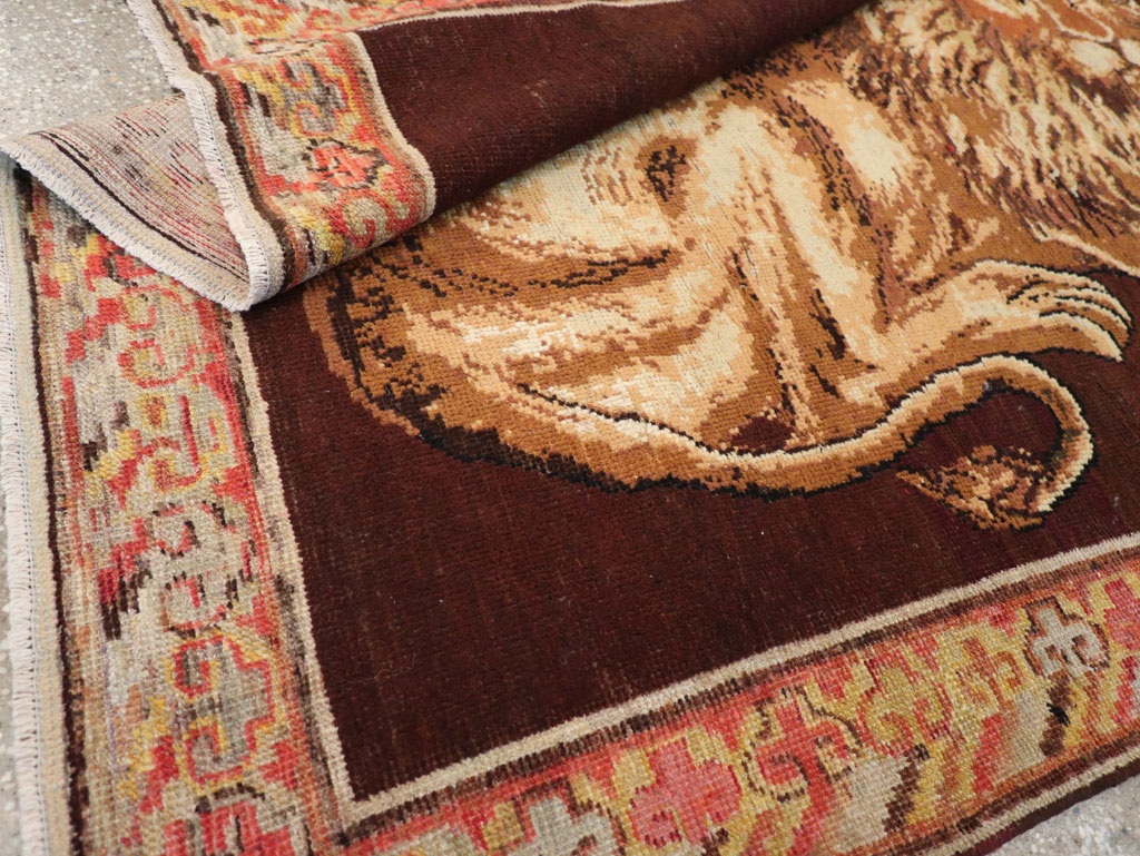 Antique East Turkestan Pictorial Khotan Accent Rug, No.31861 - Galerie Shabab