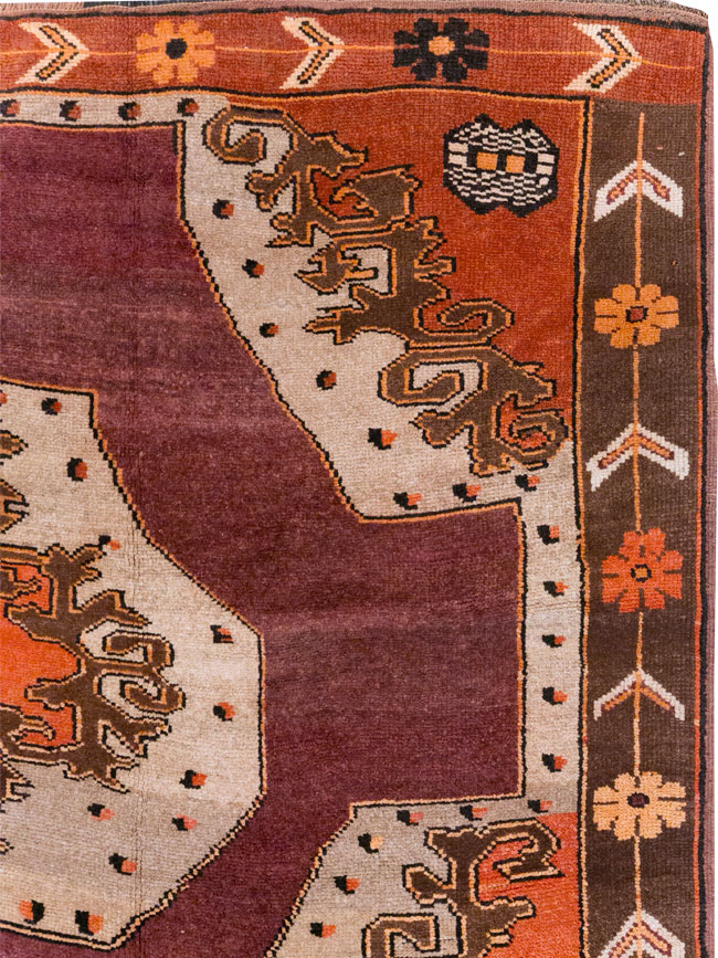 Vintage Turkish Anatolian Room Size Carpet, No.31862 - Galerie Shabab