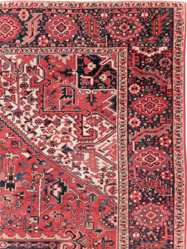 Vintage Persian Heriz Room Size Carpet, No.31864 - Galerie Shabab