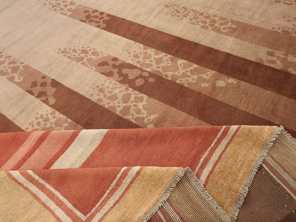 Vintage French Large Art Deco Carpet, No.31870 - Galerie Shabab