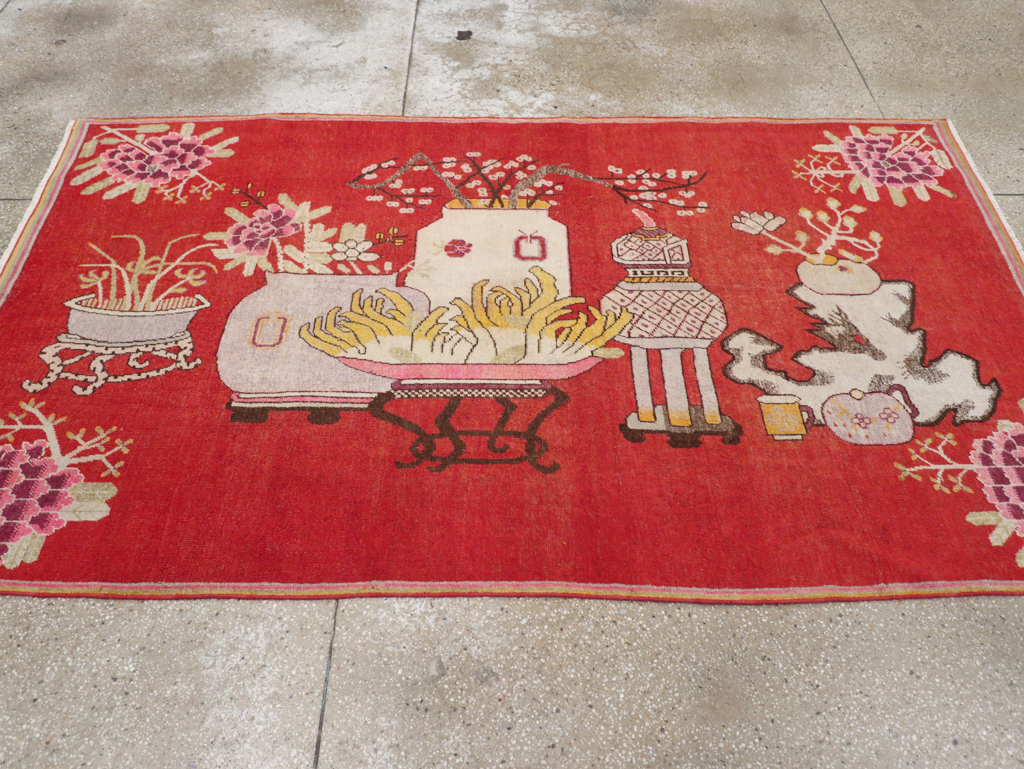 Antique East Turkestan Pictorial Vase Khotan Rug, No.31879 - Galerie Shabab