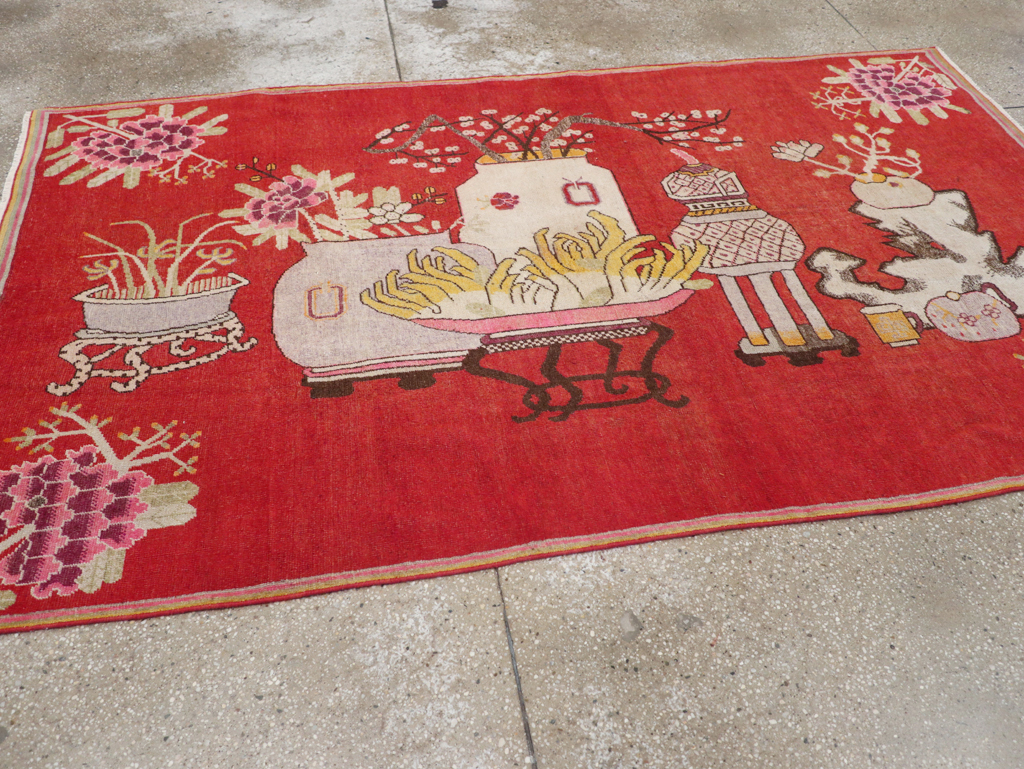 Antique East Turkestan Pictorial Vase Khotan Rug, No.31879 - Galerie Shabab