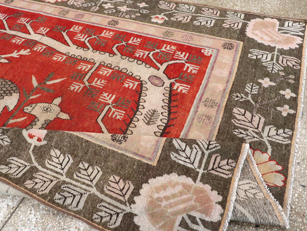 Vintage East Turkestan Khotan Pictorial Accent Carpet, No.31880 - Galerie Shabab