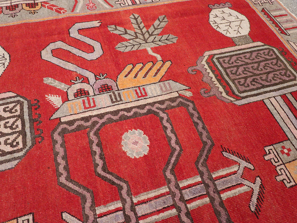 Antique East Turkestan Khotan Pictorial Accent Rug, No.31883 - Galerie Shabab