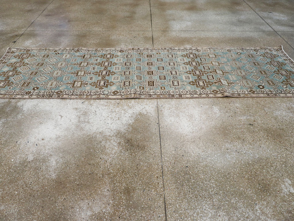 Vintage Persian Malayer Runner, No.31890 - Galerie Shabab