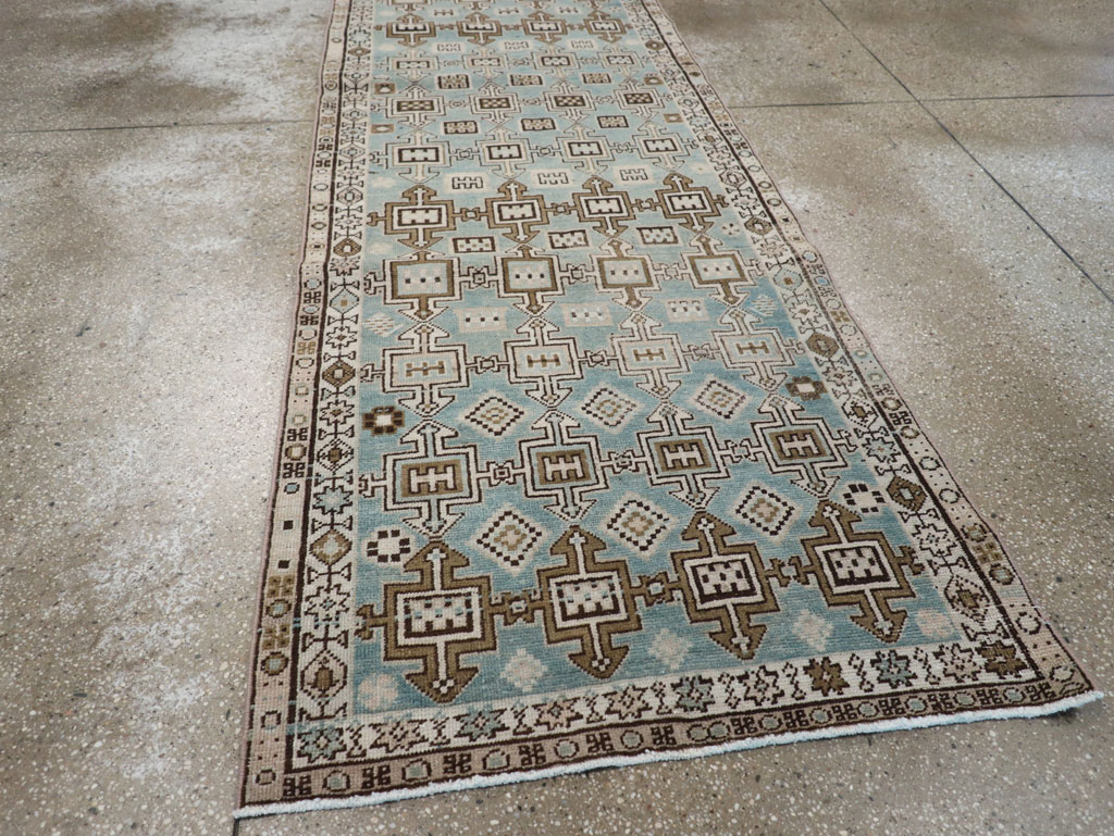 Vintage Persian Malayer Runner, No.31890 - Galerie Shabab