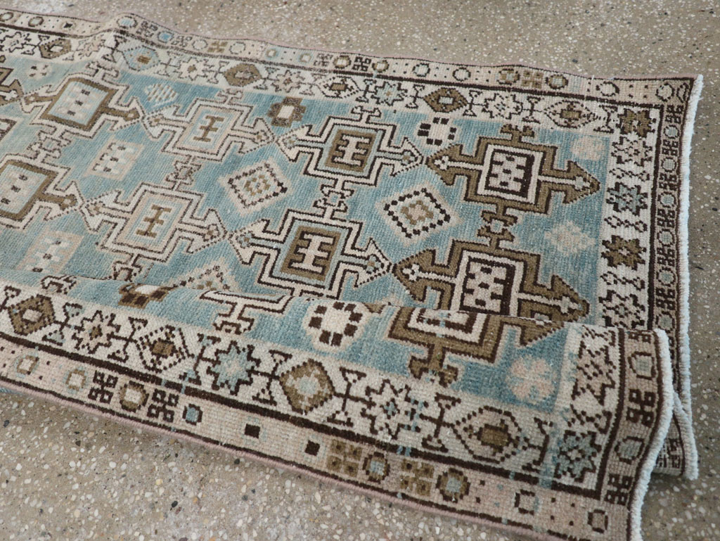 Vintage Persian Malayer Runner, No.31890 - Galerie Shabab