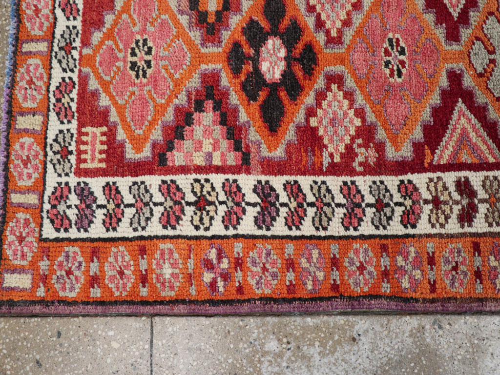 Vintage Turkish Anatolian Runner, No.31892 - Galerie Shabab
