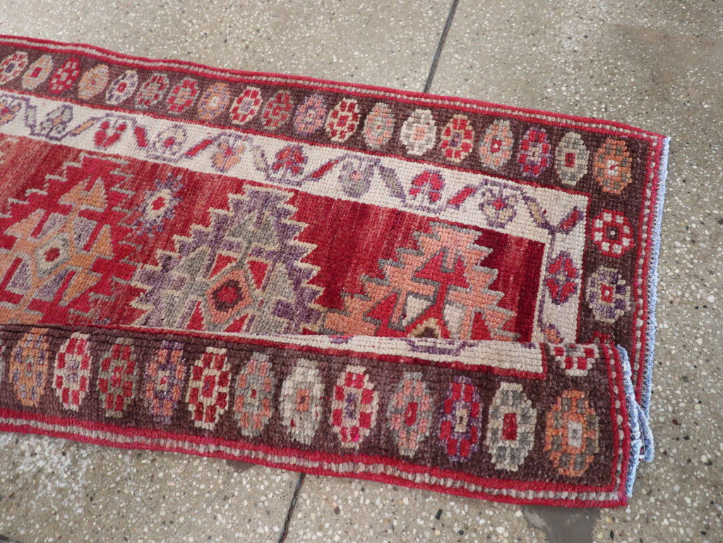 Vintage Turkish Anatolian Runner, No.31893 - Galerie Shabab
