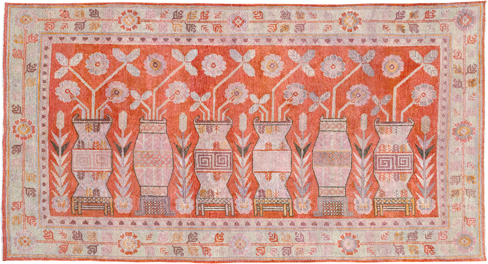 Antique East Turkestan Vase Khotan Pictorial Accent Rug, No.31895 - Galerie Shabab