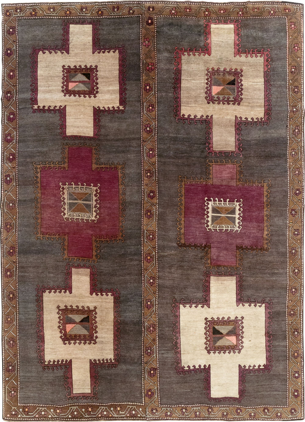 Tribal Vintage Turkish Anatolian Room Size Carpet, No.31897 - Galerie Shabab